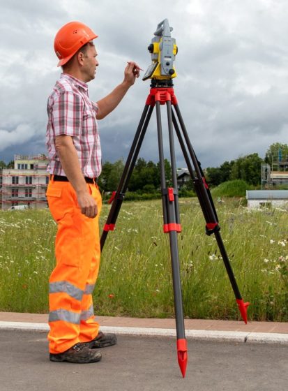 Karbonállvány kerek feltéttányérral GEO OMEGA 93-169 cm - Image 5
